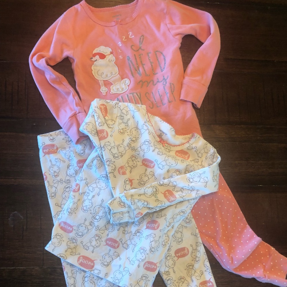 Carters 3T girls pajamas (2 pairs)